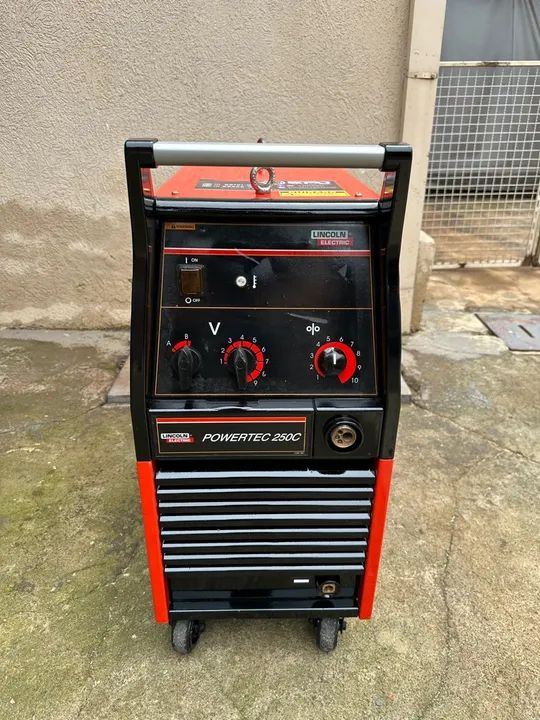 Mig Lincoln Electric 250 amperes  - Foto 3