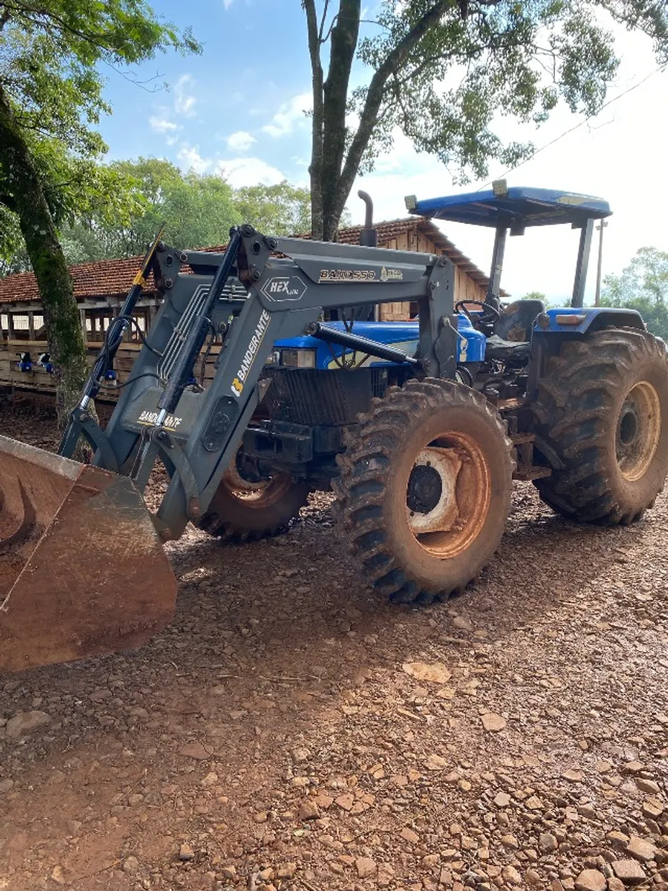 Vendo trator