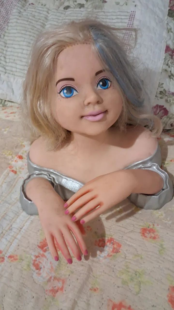 Boneca de cabelo para pentear Fazer unhas e maquiagem 