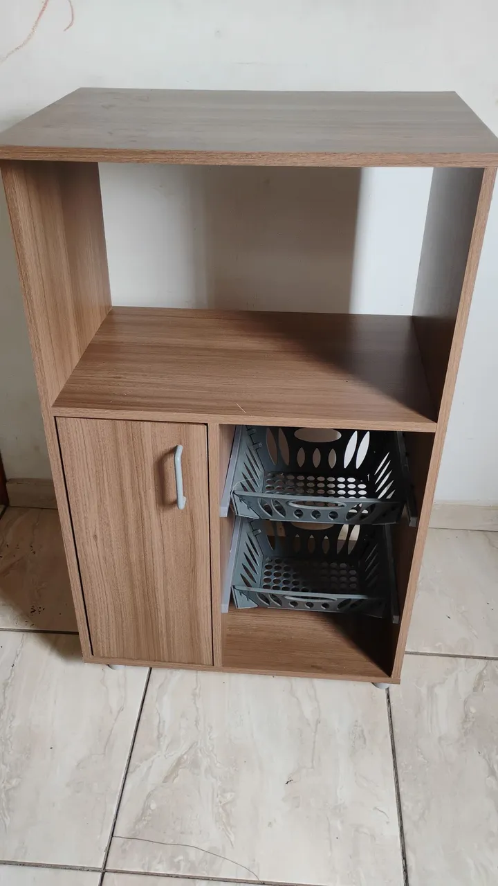 Vendo armarinho novo