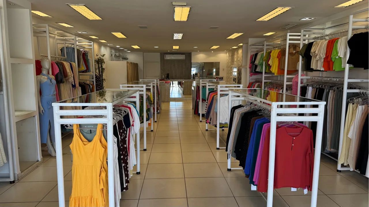 Loja de Moda Feminina - Porteira Fechada - 30 anos de marca, ponto ...