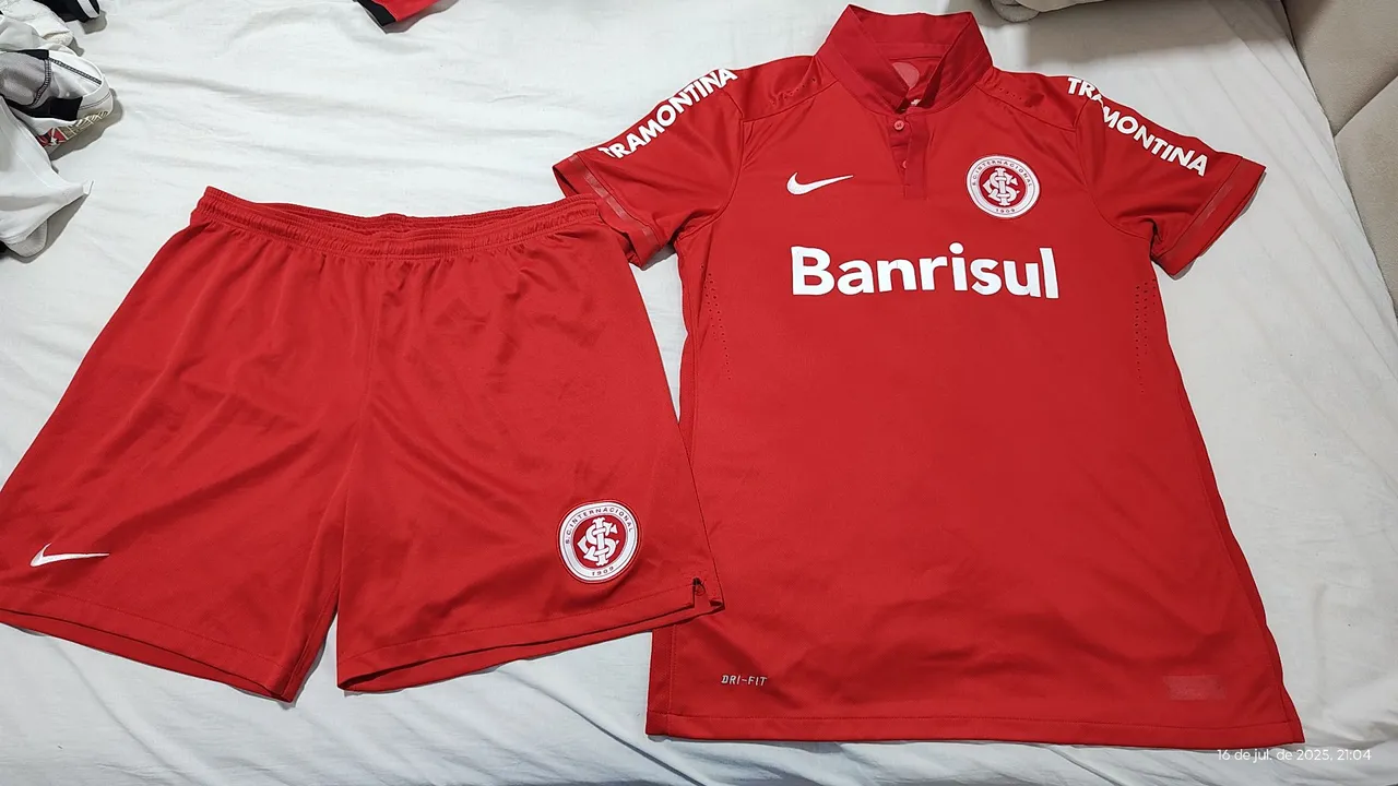 Conjunto Camisa e Short do Internacional Nike