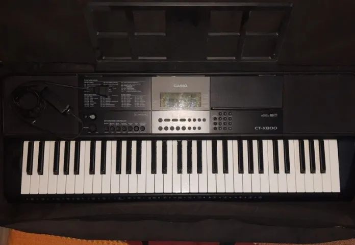 Teclado Casio CT-X800 semi novo completo - Foto 2