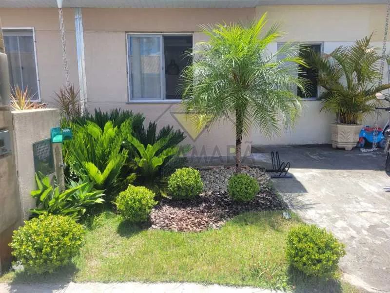 Casa em Condomínio : Sobrado / Residencial / Jardim Layr