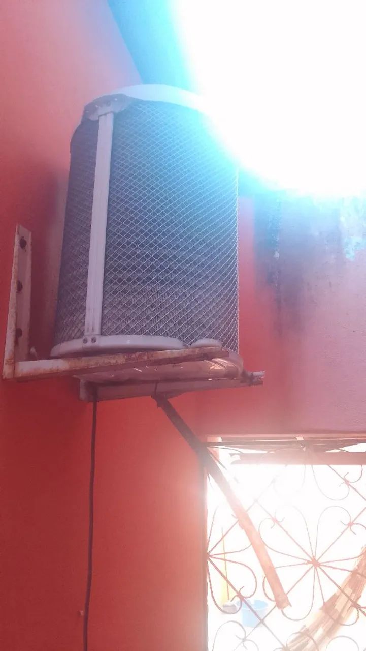 Ar condicionado comfee com defeito