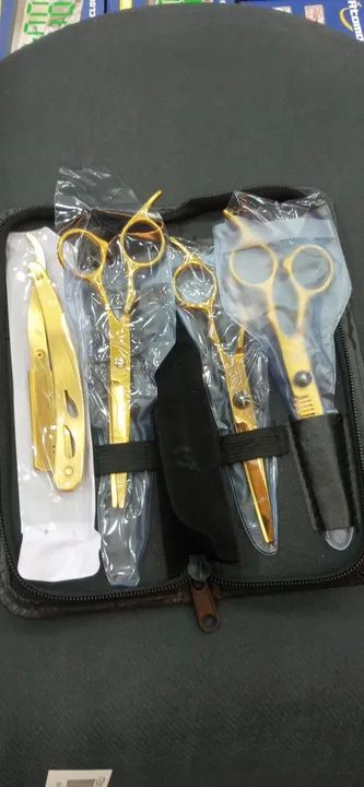 Kit tesouras douradas profissional barbeiro - Foto 5