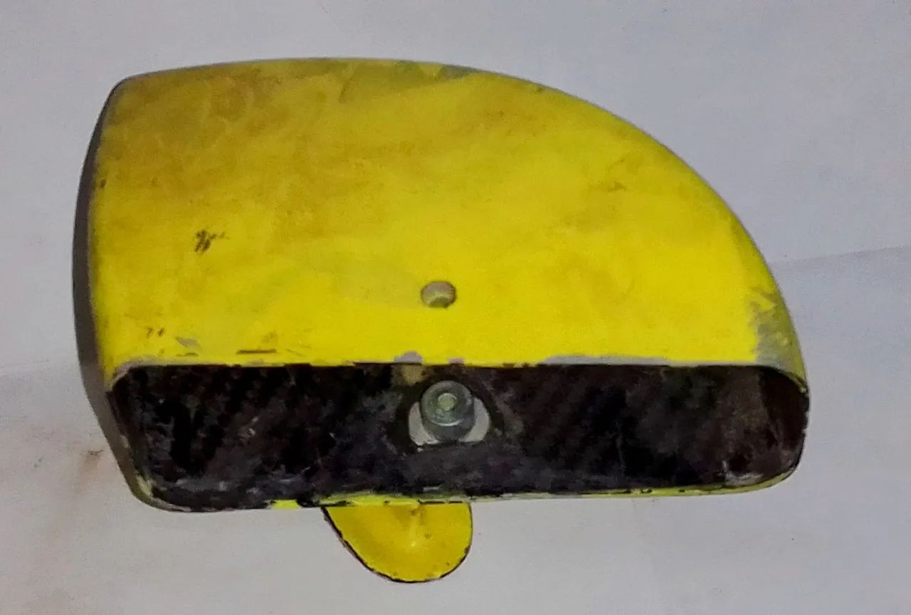 Antigoretrovisor de carro amarelo  - Foto 4
