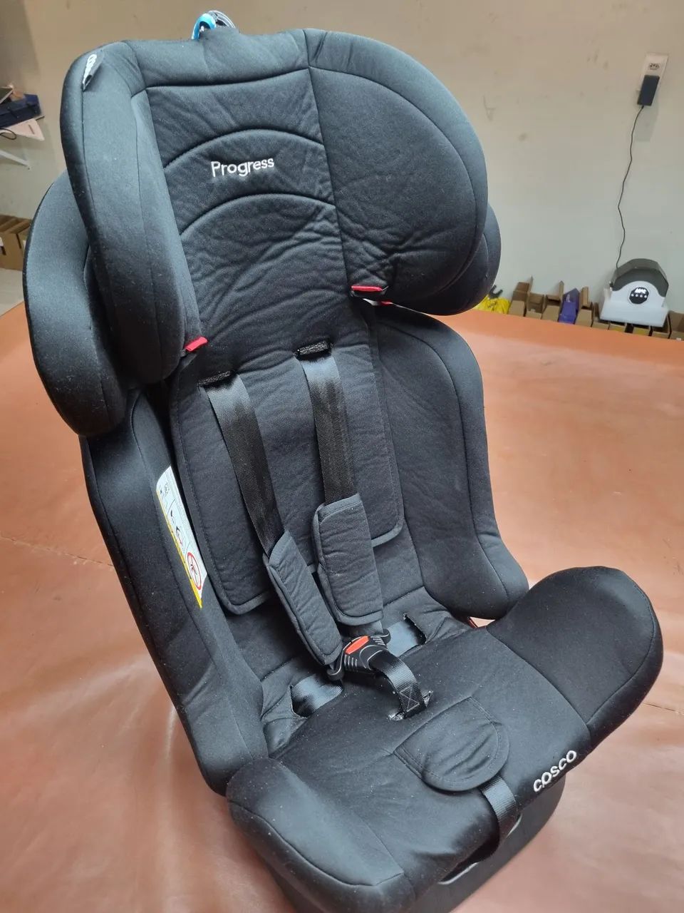 Cadeira auto infantil cosco semi nova - Foto 4