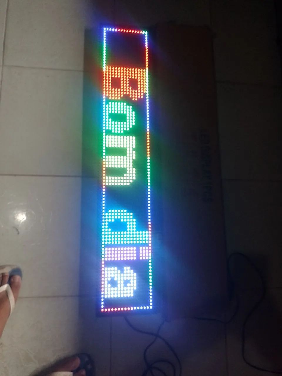 Painel de LED wifi 100 &20 cm RGB bivolt USB aplicativo 