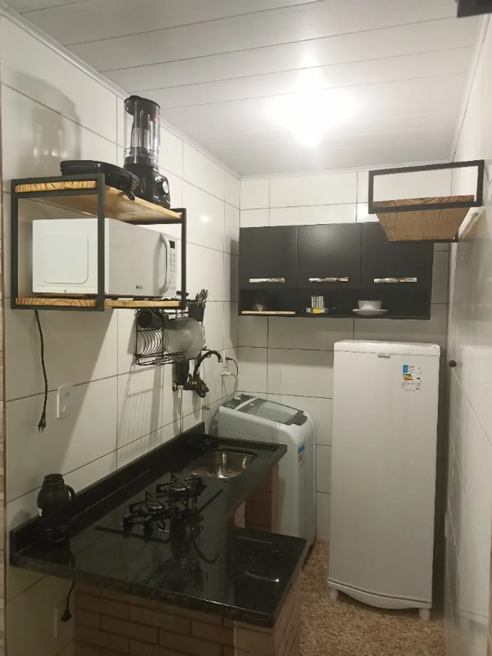 Aluga-se KITNET MOBILIADA com 1 QUARTO em Vila Nova de Colares - Serra/ES