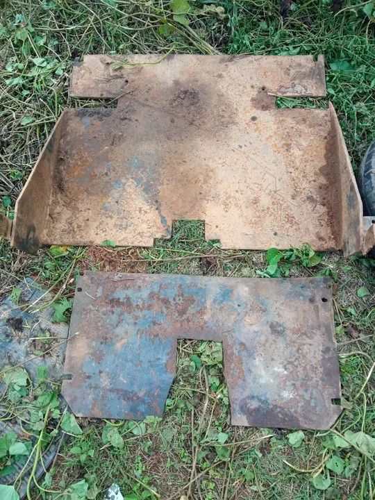 Peito de aço para carregadeira W130