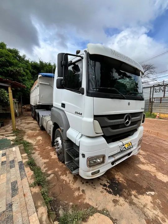 MB Axor 2544 6x2 - 2013 KM ORIGINAL - Foto 3