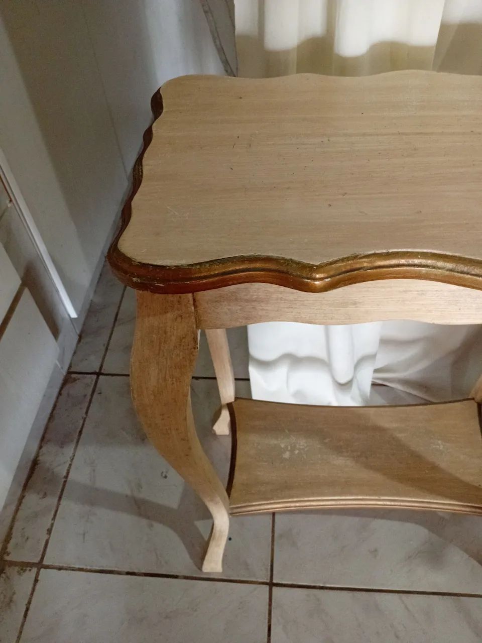 Mesa madeira com pintura em patina - Foto 2