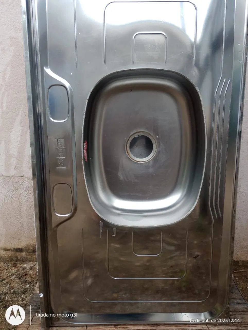 Pia de inox, 1 m, R$ 100,00