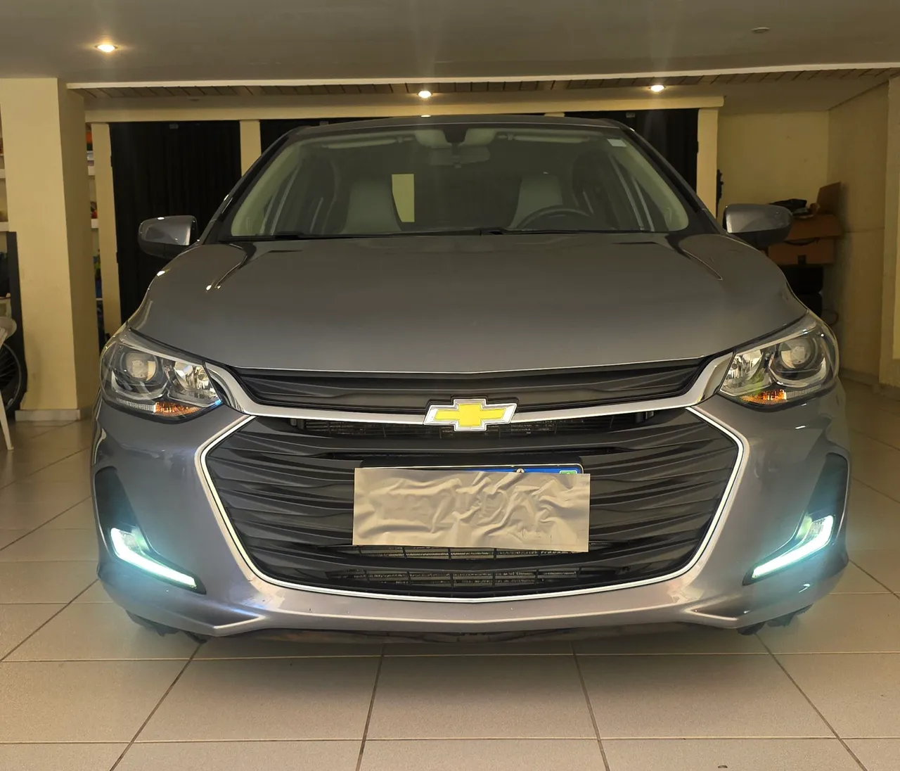 Onix sedan plus premier 