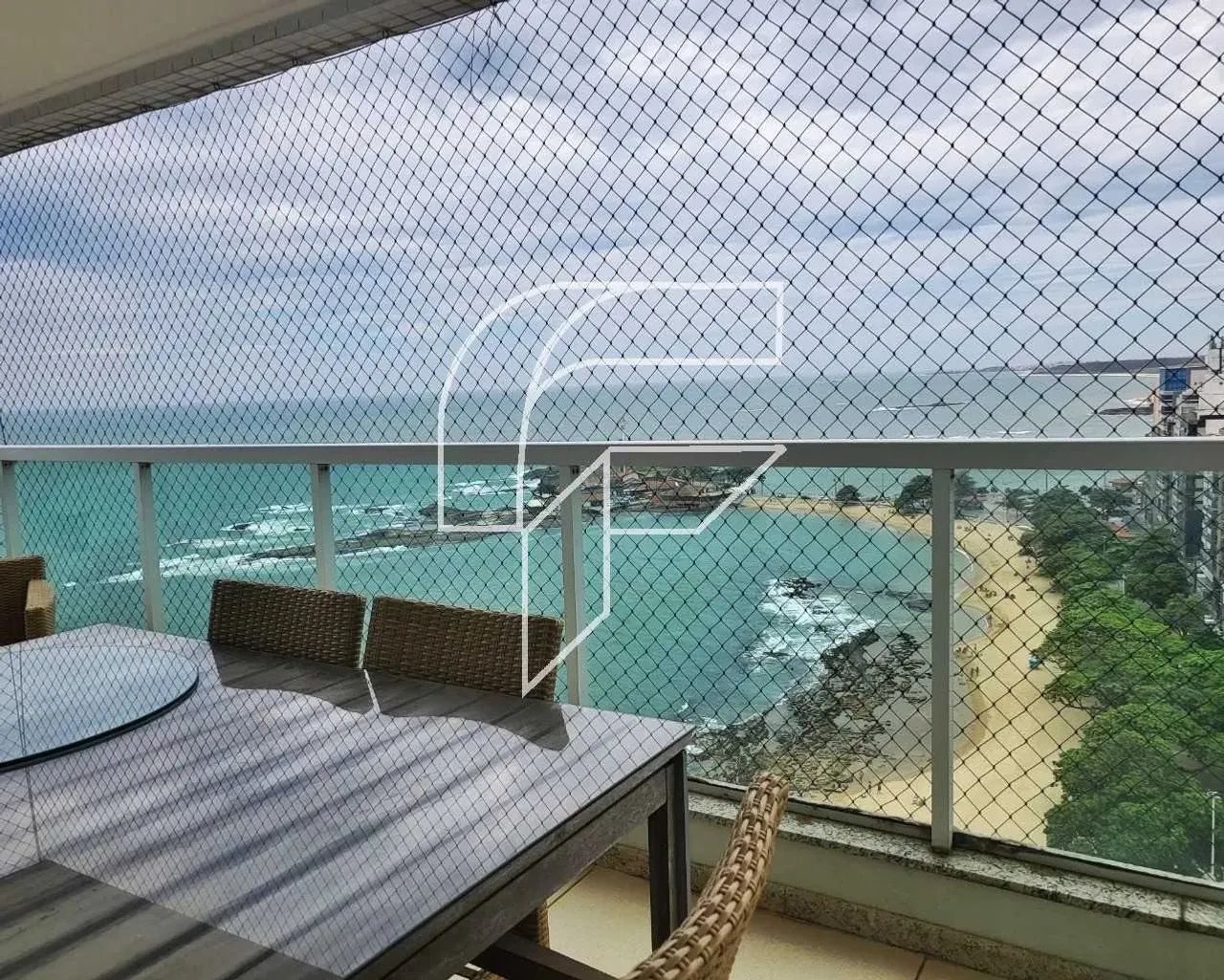 Imóvel para venda tem 170 metros quadrados com 3 quartos em Centro - Guarapari - ES