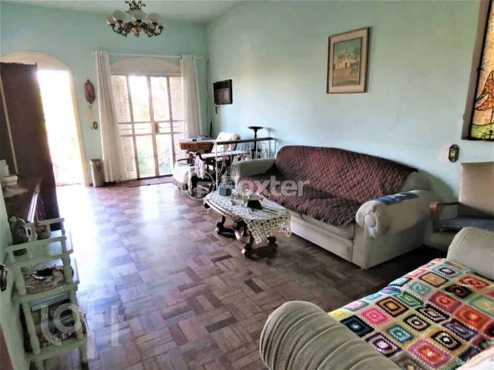 Casa à venda Avenida Silva Paes, Medianeira - Porto Alegre