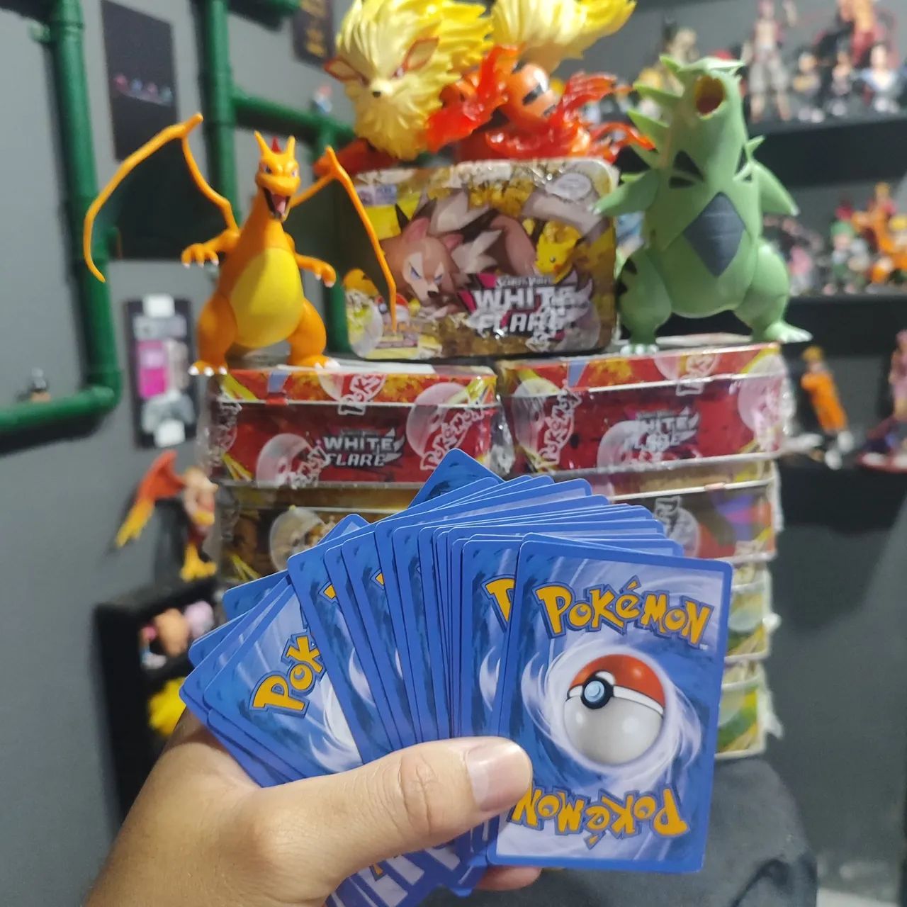 Box de cartas Pokémon novo Lacrado - Leia o anúncio - Foto 3