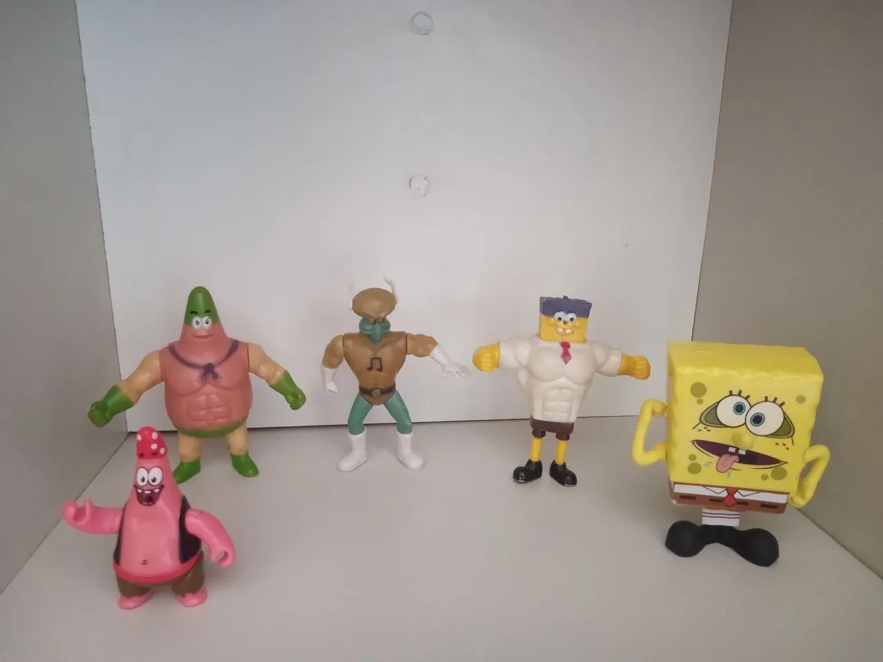 5 Bonecos da turma do Bob Esponja - Foto 2