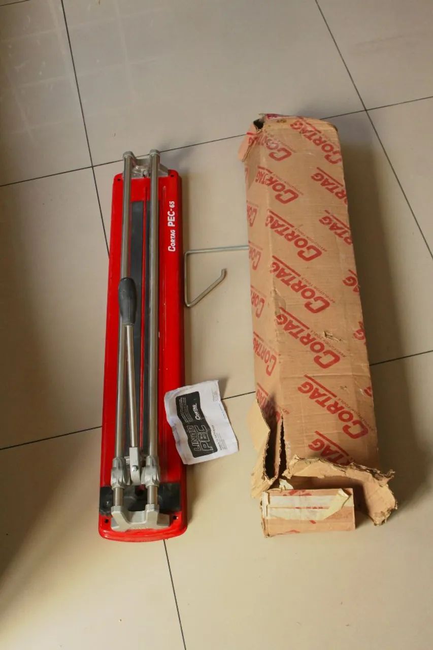 riscado de cerâmica 64595710546690123