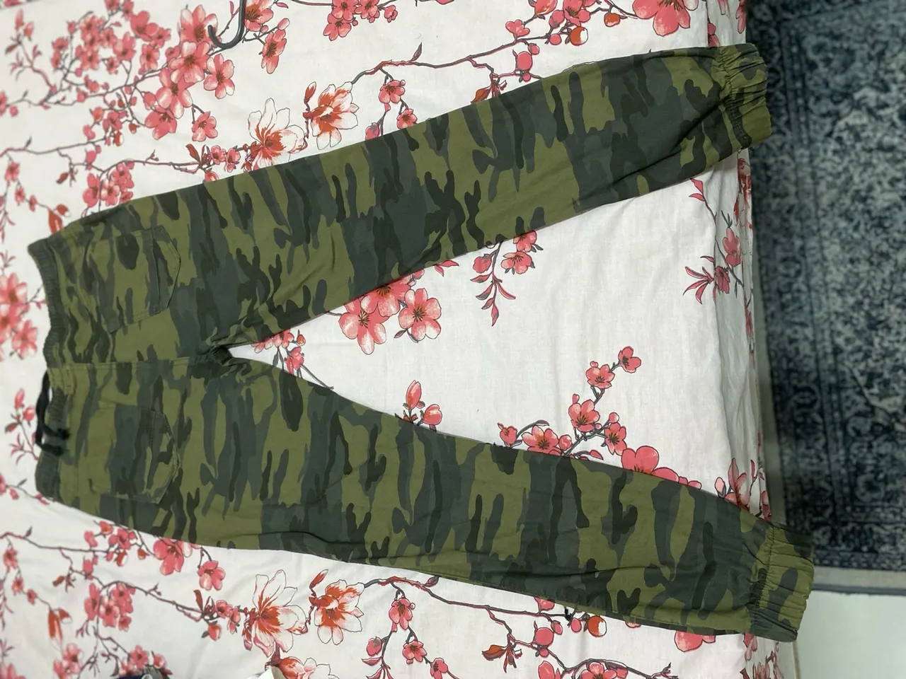 Calça Camuflada Jogger