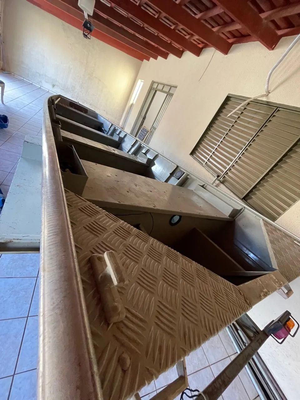 Barco de alumínio com cobertura - Foto 4