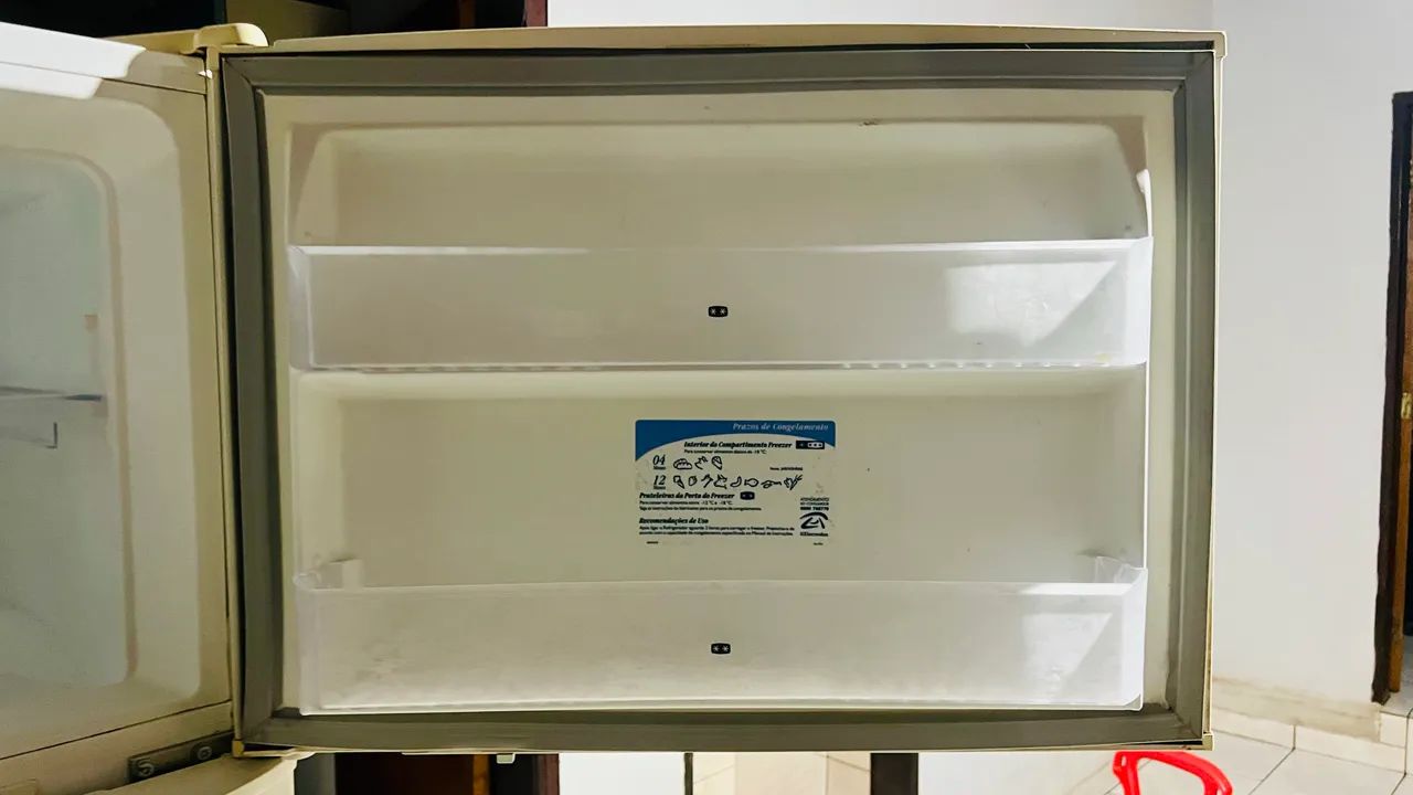 Geladeira Electrolux DC45 capacidade 430 L - Foto 6