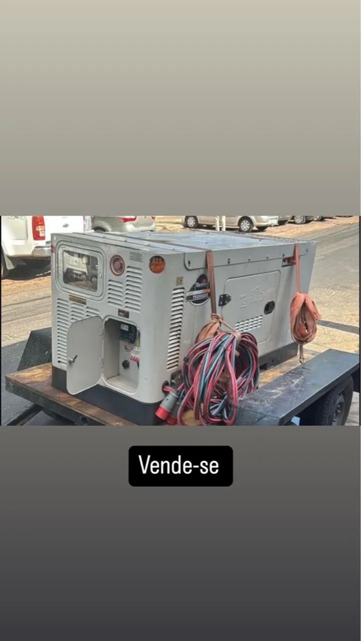 Gerador de Energia Industrial toyama 4 cilindros 27.5 kVA