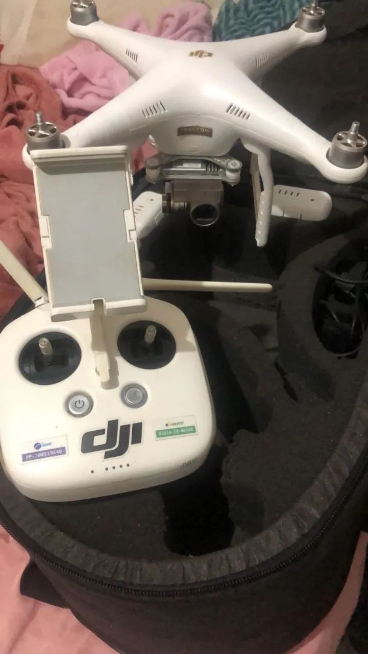 Drone phantom 3 profissional 64292480914307122