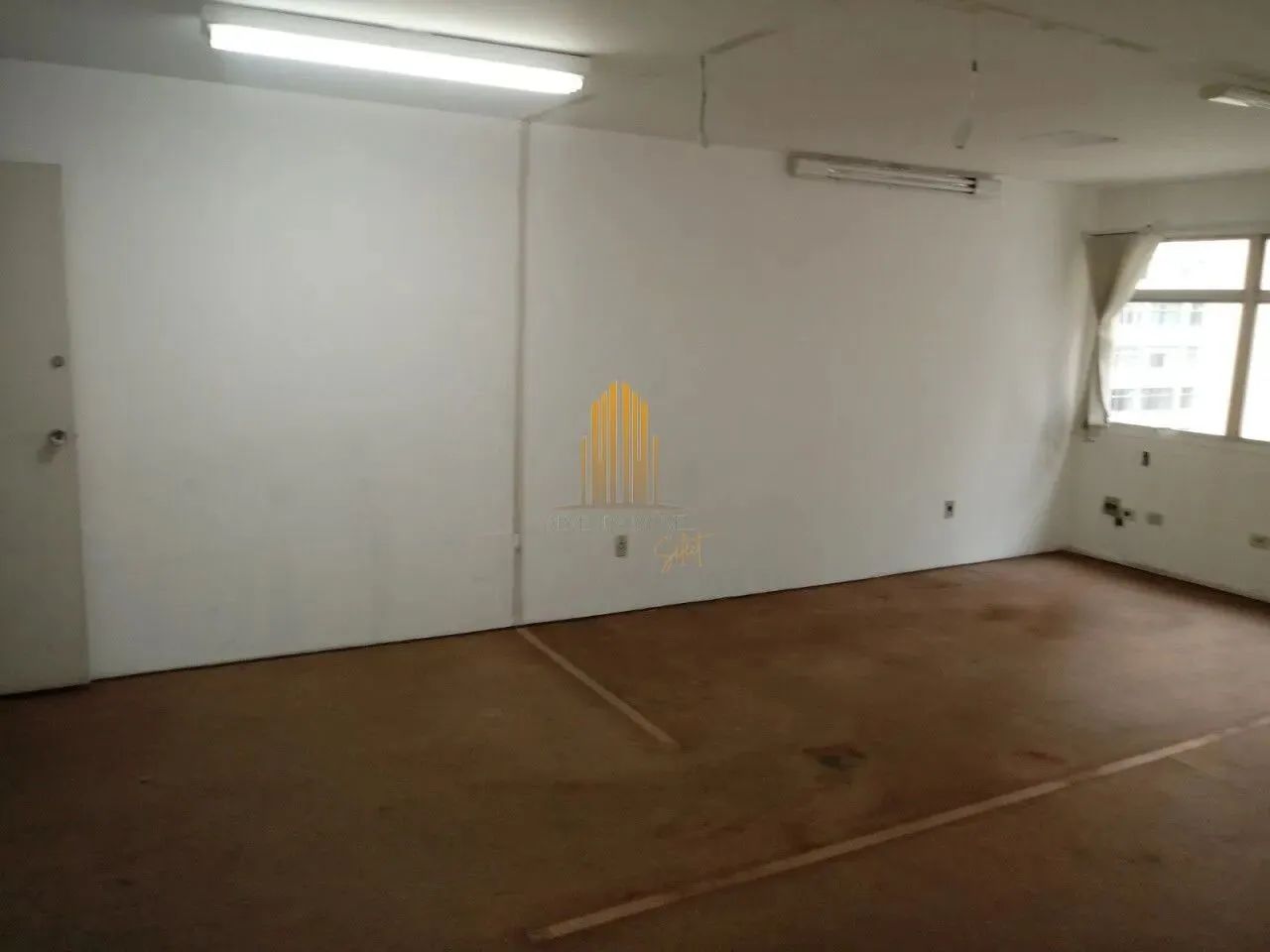 CONJ. COMERCIAL NO EDIFÍCIO OURO PRETO COM 2 ESCRITÓRIOS E 1 VAGA À VENDA NO JARDIM PAULIS