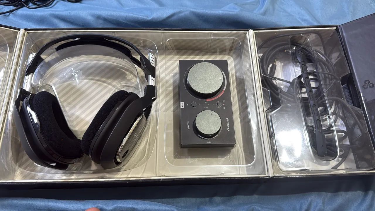 Headset Astro A40 Wireless + MixAmp Pro TR para Xbox
