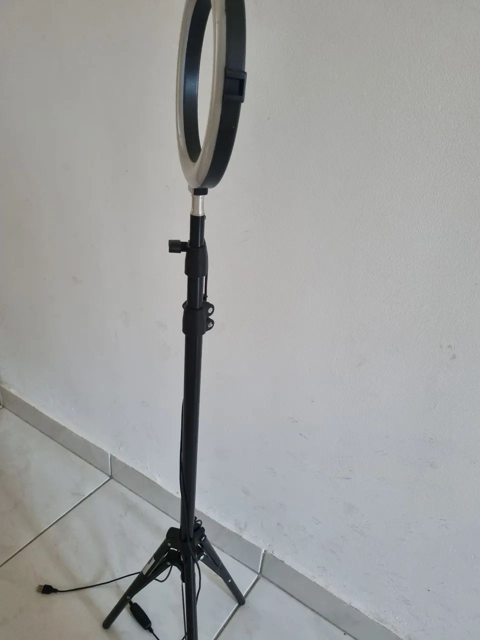 Ring Light Profissional com Tripé e Iluminação Ajustável