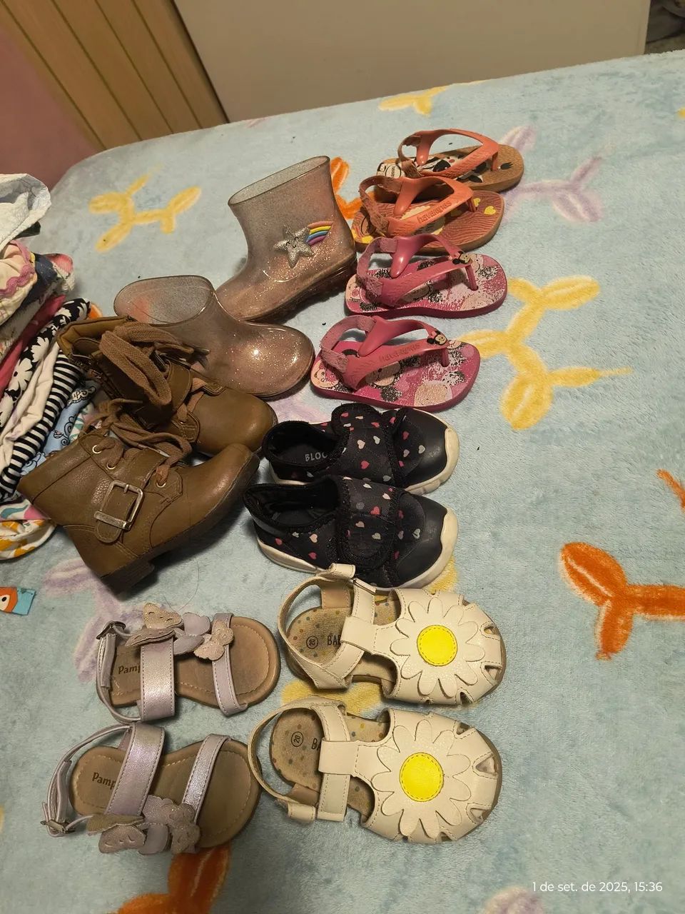 Lote de roupas e calçados infantis 18 a 24 meses  - Foto 6