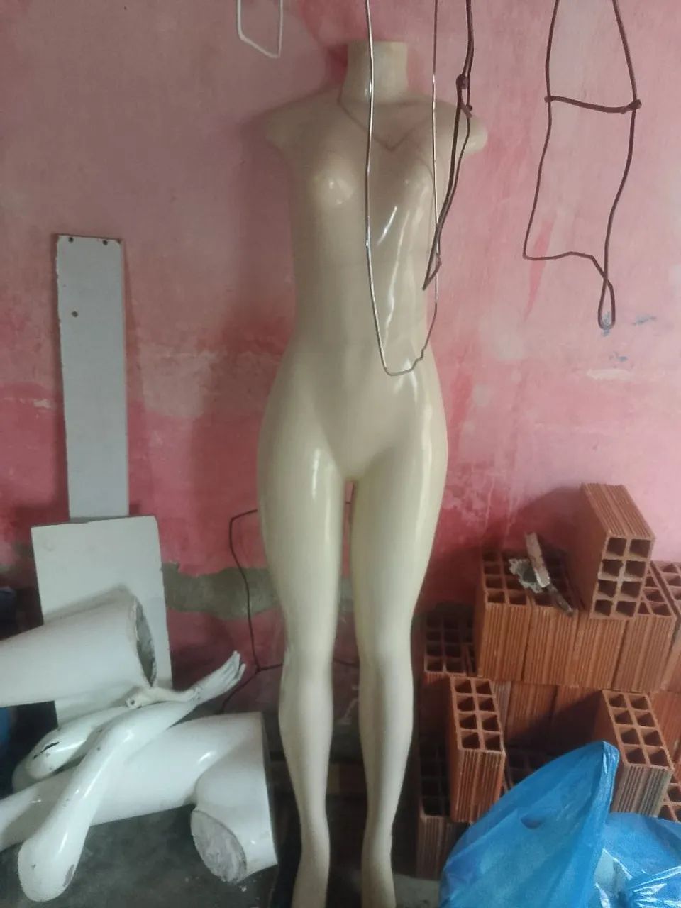 Manequim Feminino para Loja