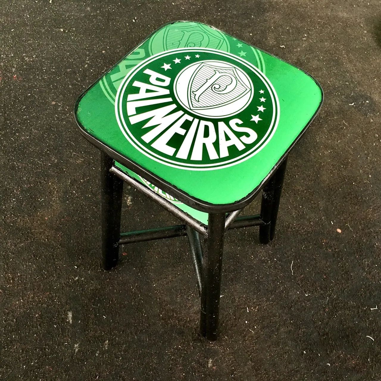 Banco de Madeira - Palmeiras