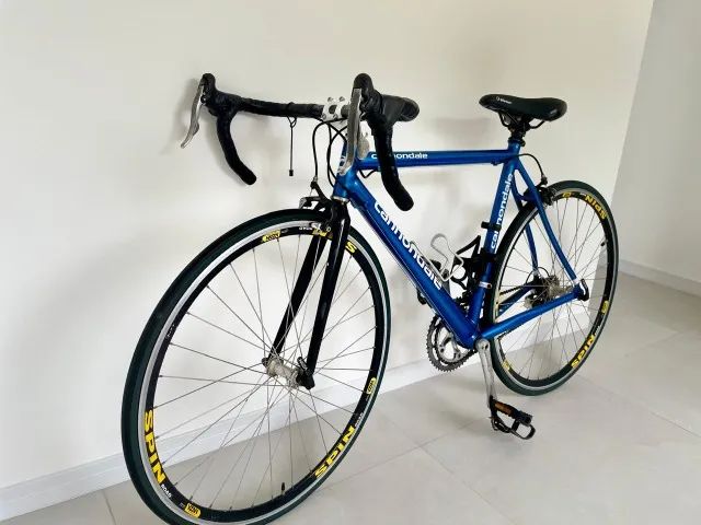 Bicicleta Cannondale CAAD Optimo 4