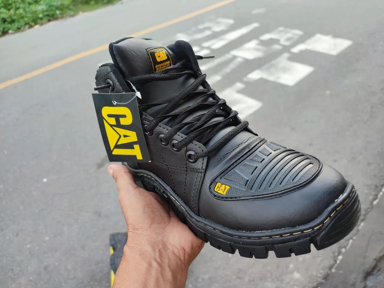 Bota Caterpillar Preta - Foto 3