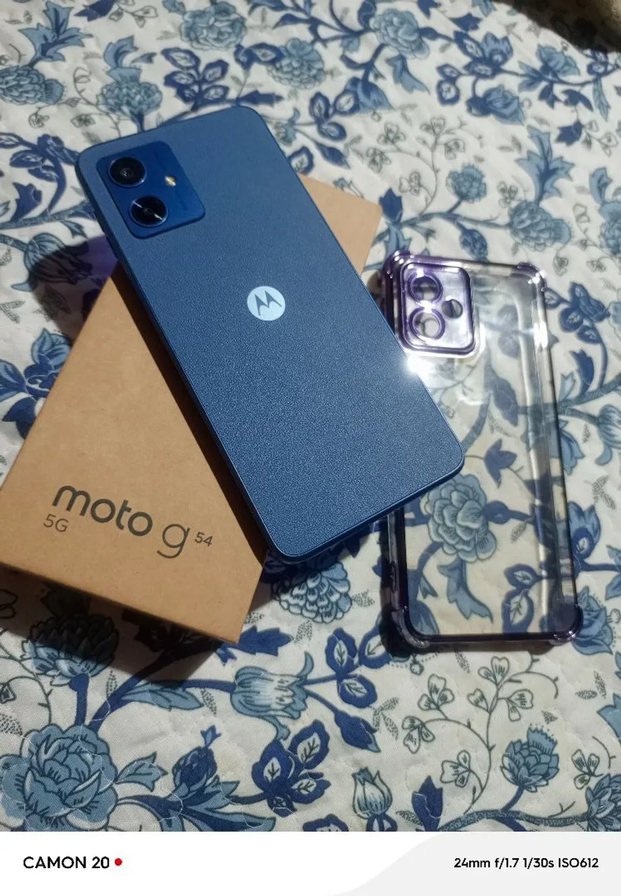 Moto g 54 8 de ram 256 gigas novo