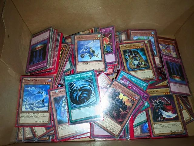 Lote de cartas Yu-Gi-Oh! Originais (algumas foils)