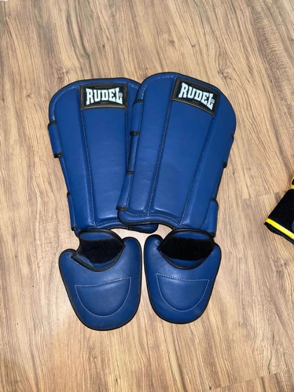 Kit Luva 12 Oz e Caneleira p/ Muay Thai - Foto 3