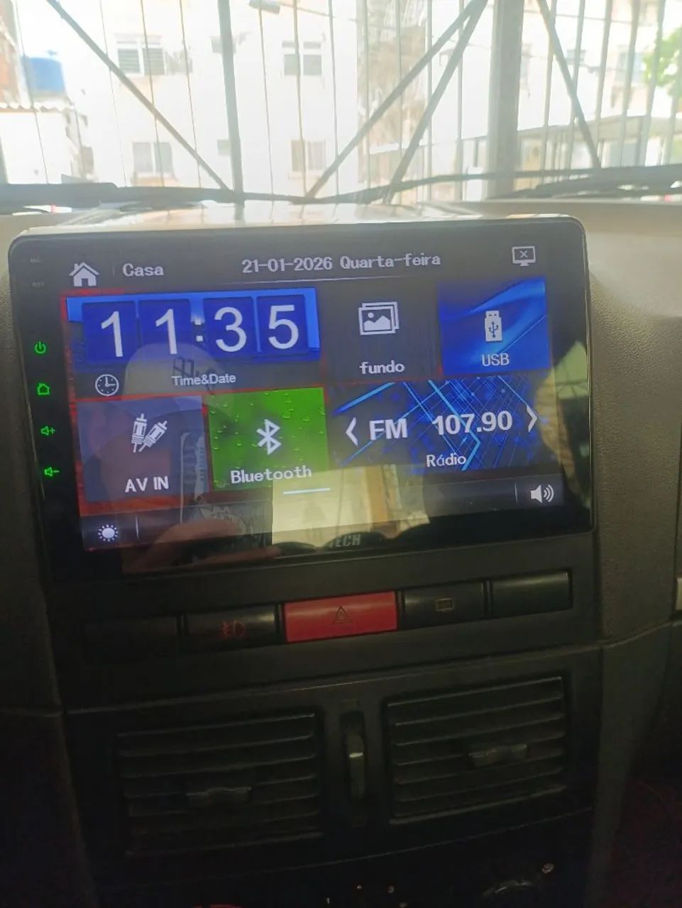 Multimídia h-tech 9" mais moudura palio - Foto 2