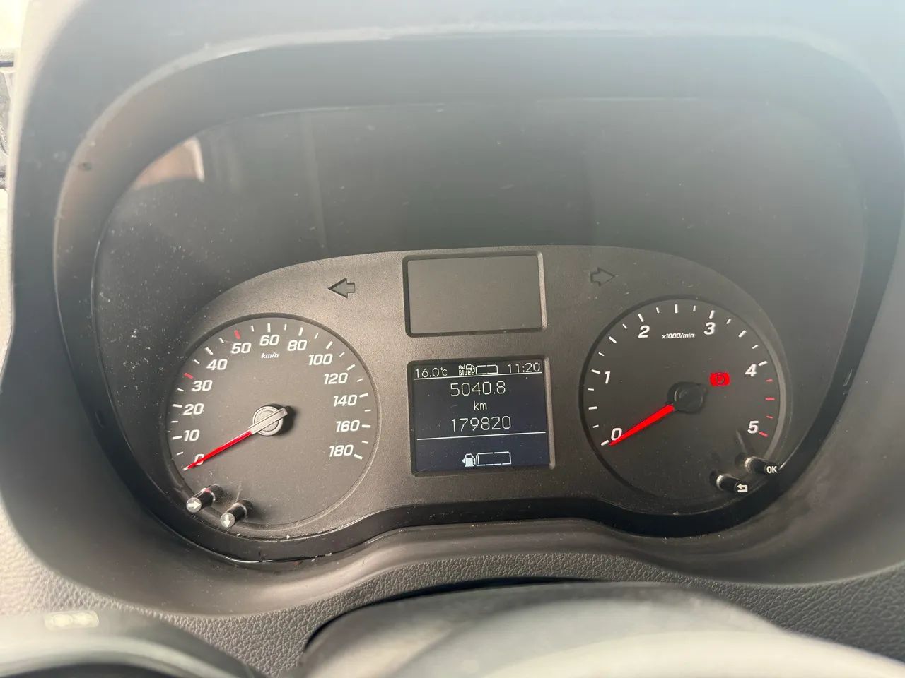 Vende-se vans e ônibus usados  - Foto 5