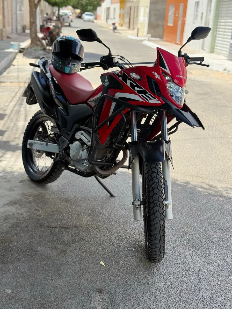 XRE 300 EXTRA