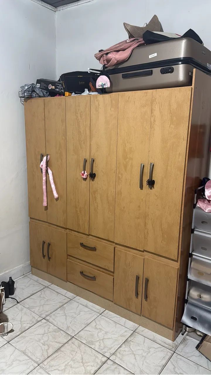 Guarda roupa casal