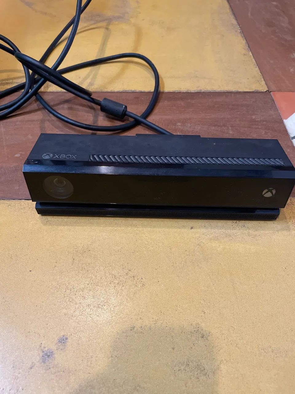 Xbox one fat 500gb com Kinect, controle, caixa original e 4 jogos - Foto 3