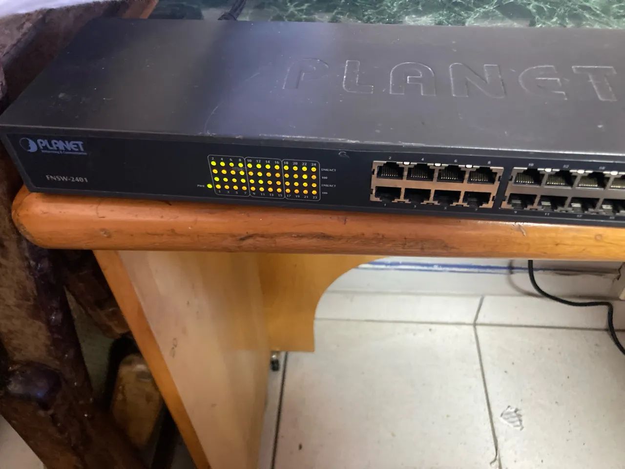 SWITCH PLANET 10/100 MBPS 