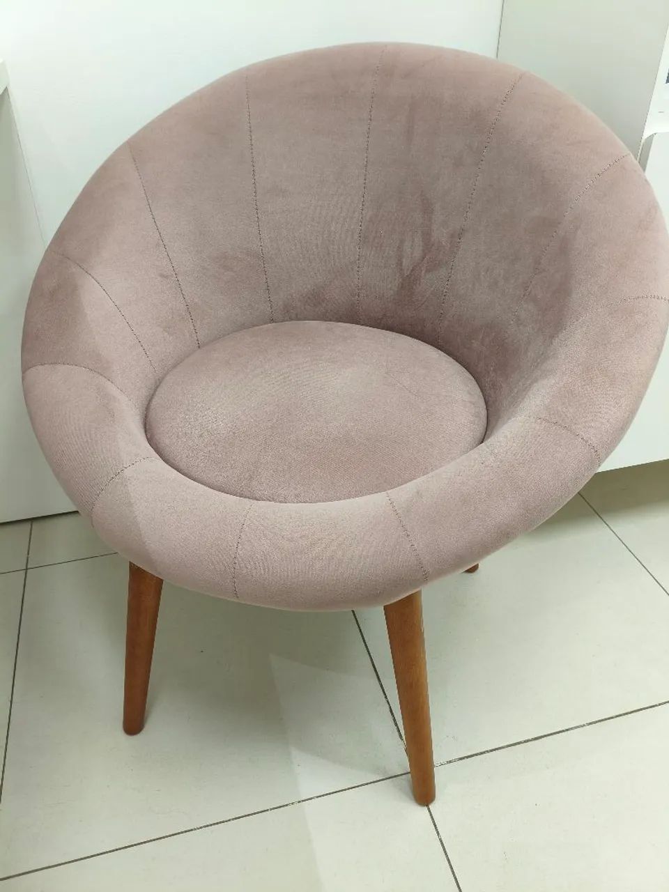 Armchair470063309925928960