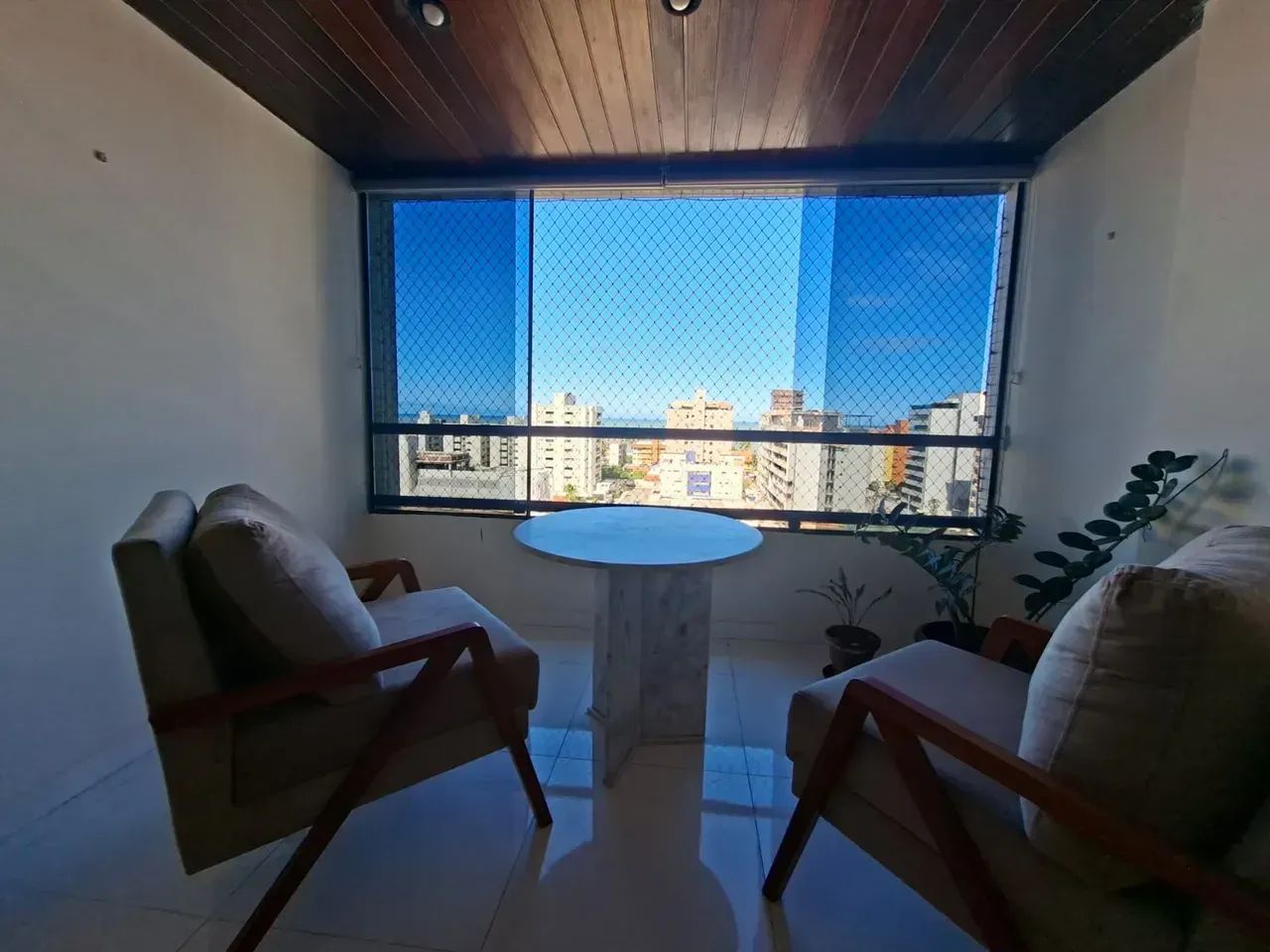 alugo apartamento mobiliado em Intermares - Foto 2