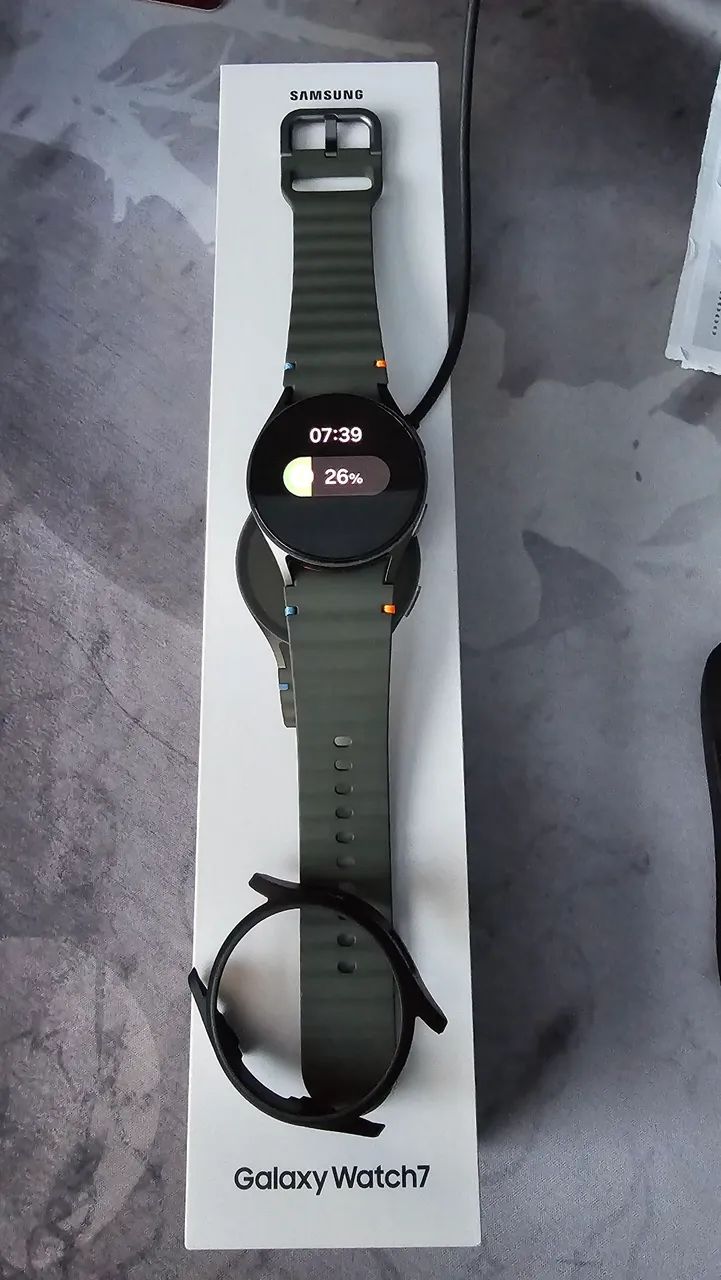 Galaxy Watch7 Lte 40mm c/ Extras - Novo na Caixa - Foto 3