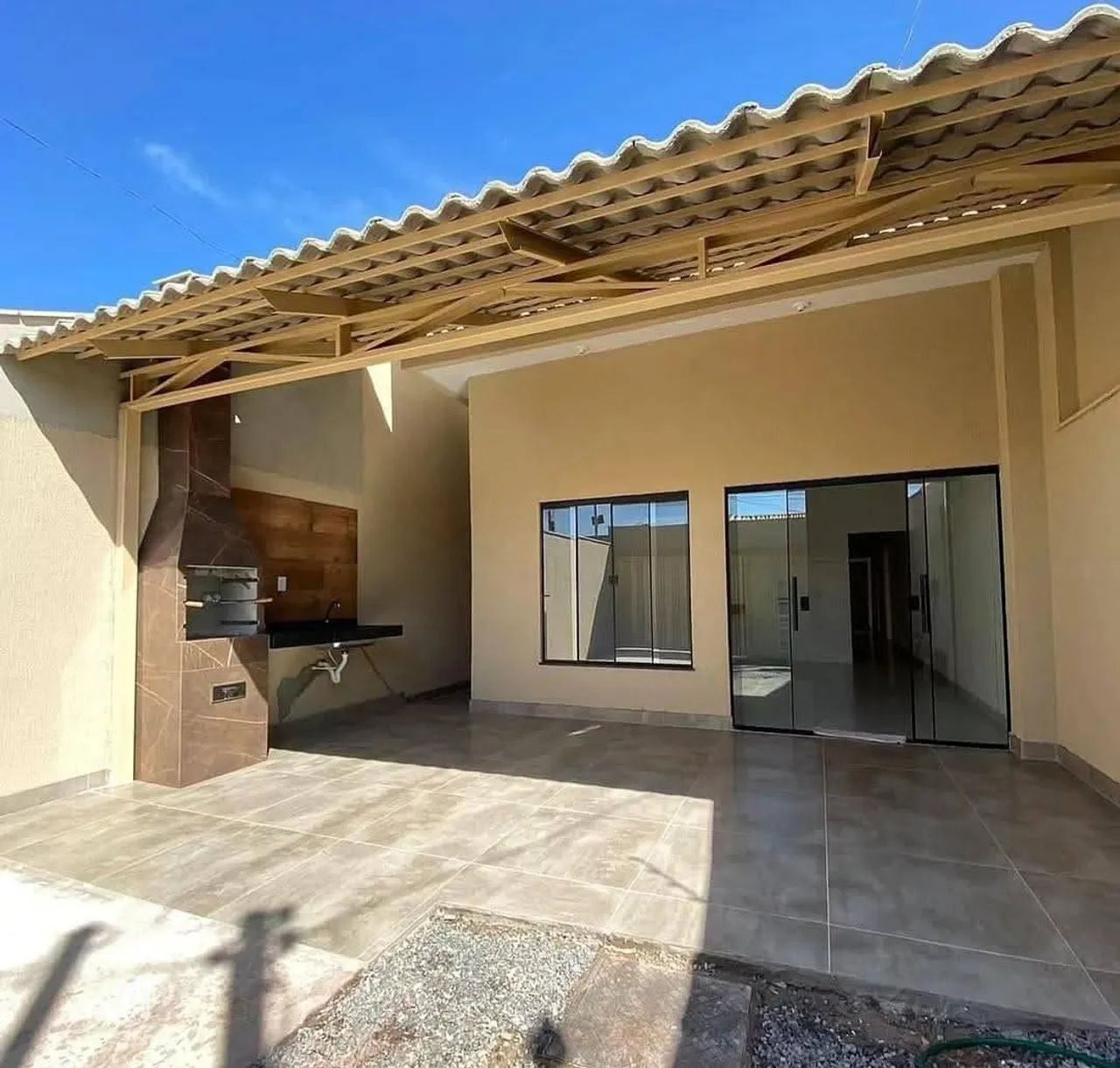 Imóvel recém construído a Venda 
